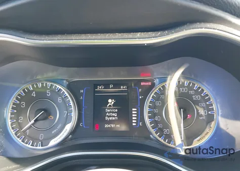 2016 Chrysler 200 Touring z USA, uszkodzony, nr VIN 1C3CCCFB0GN188034